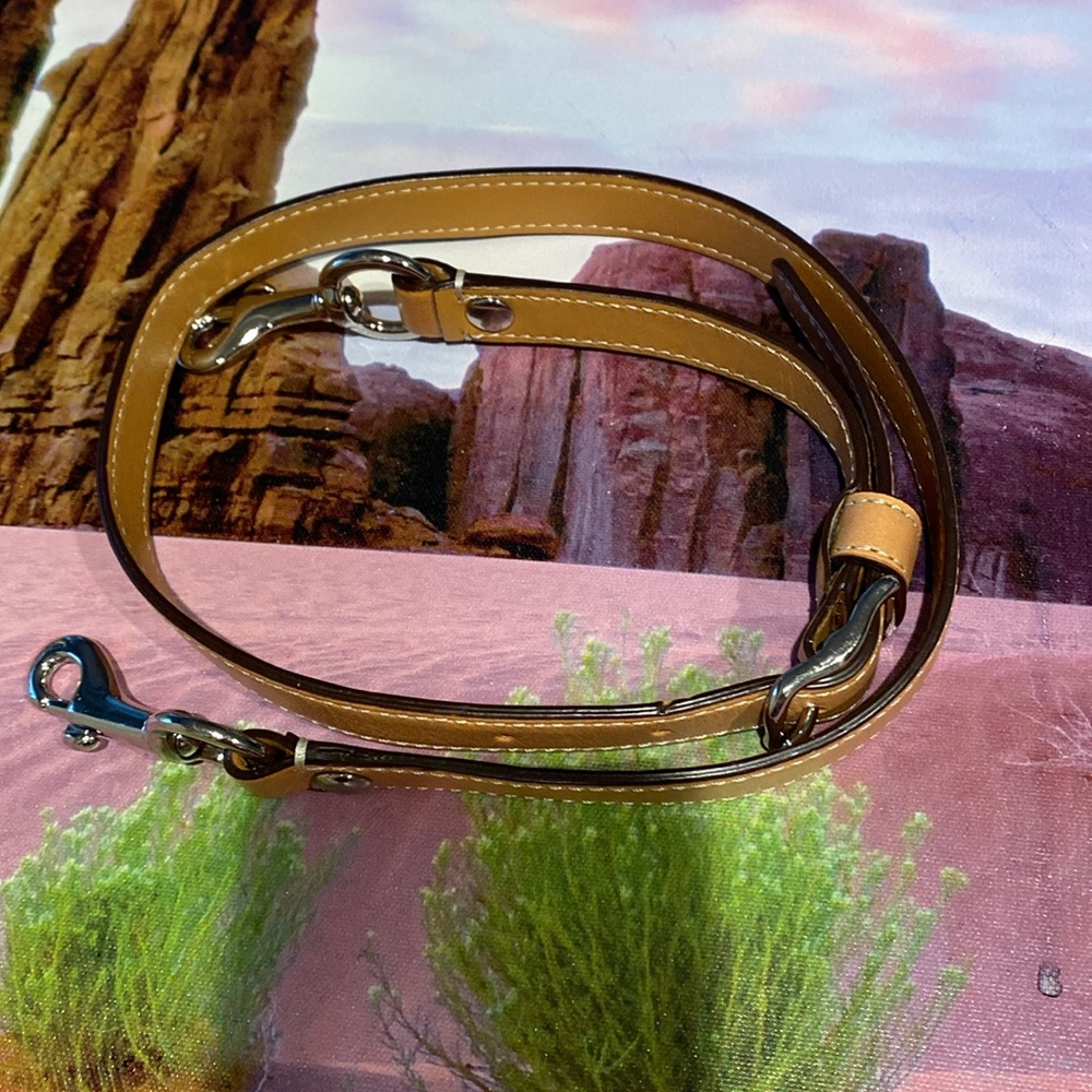 Coach Replacement Leather Strap. - Picture 6 of 7